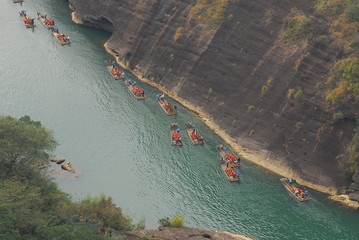 大家在网吧上个通宵要多少钱啊？