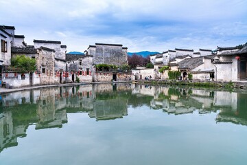 2万的lv海关要交税多少