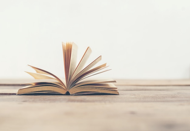 大家在网吧上个通宵要多少钱啊？