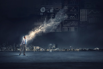 大家在网吧上个通宵要多少钱啊？